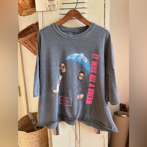 Biggie it was all dream Boxy Tee - Picture 4 of 11